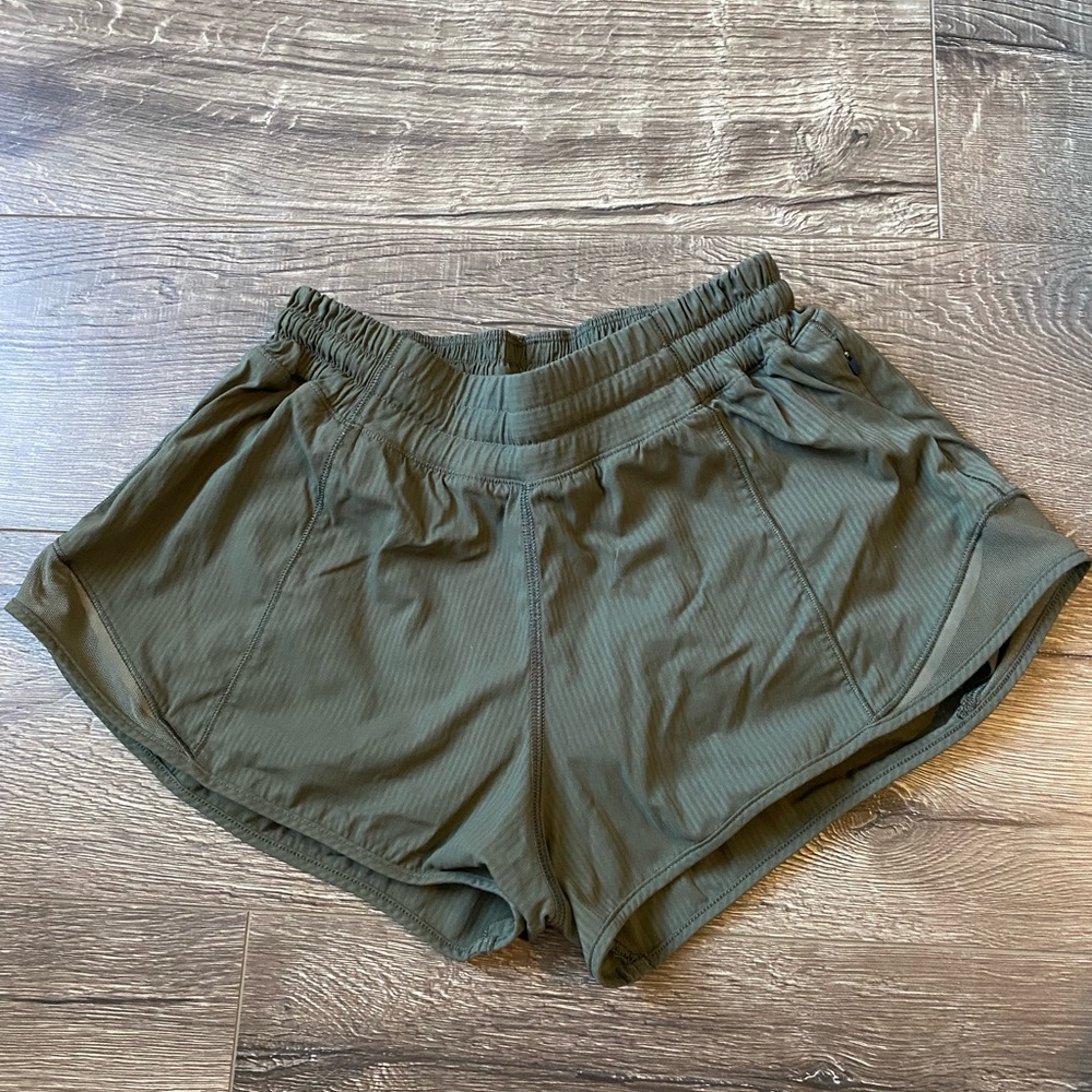Lululemon Size 4 Hotty Hot shorts in like new condition.